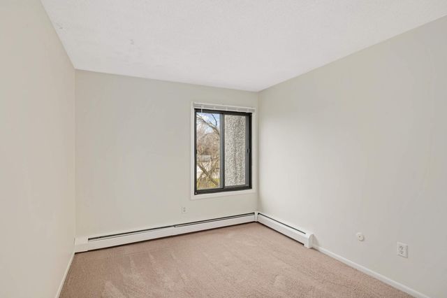 4130 Rahn Road 119, Eagan, MN 55122