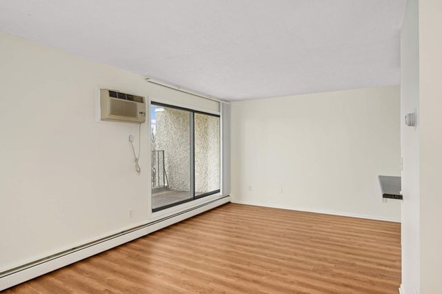 4130 Rahn Road 119, Eagan, MN 55122