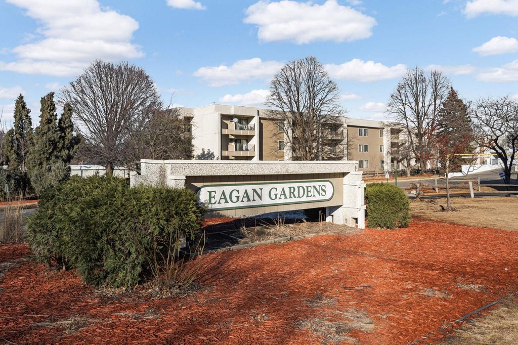 4130 Rahn Road 119, Eagan, MN 55122