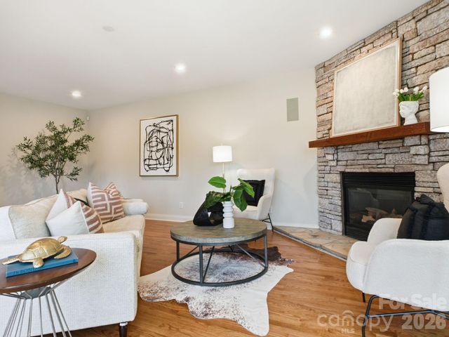 3131 Channel View Landing, Belmont, NC 28012