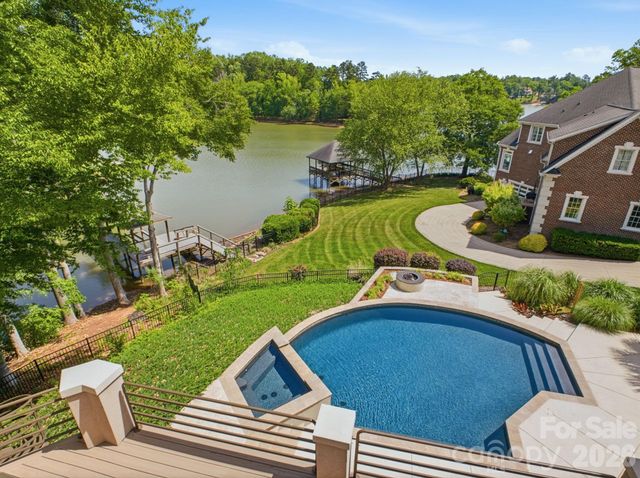 3131 Channel View Landing, Belmont, NC 28012