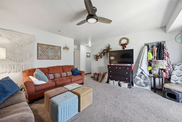 26 Renee Lane, Tiffin, IA 52340