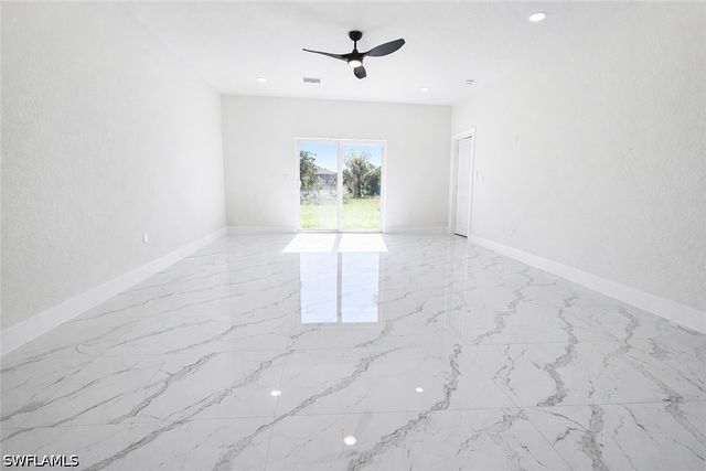 4820 24th ST SW, Lehigh Acres, FL 33973
