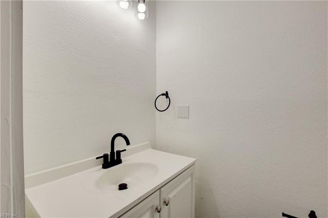 434 W 34th ST, Norfolk, VA 23508