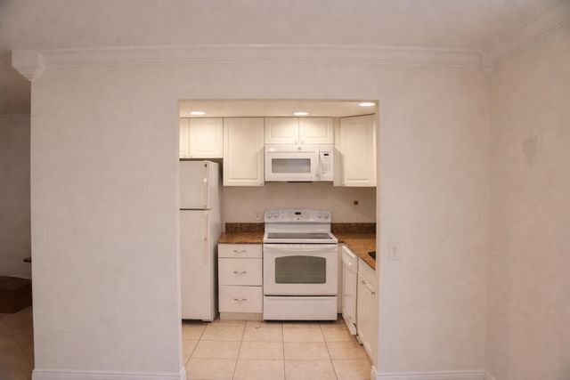 638 Saxony N, Delray Beach, FL 33446