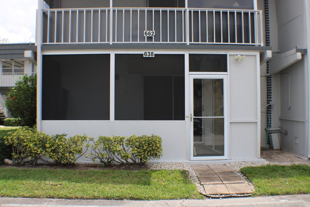 638 Saxony N, Delray Beach, FL 33446