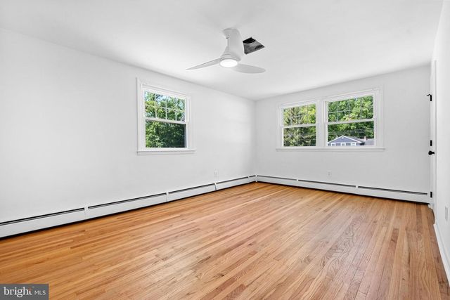 1390 PAXON PL, Media, PA 19063