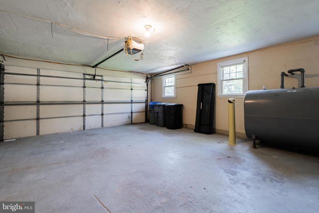 1390 PAXON PL, Media, PA 19063