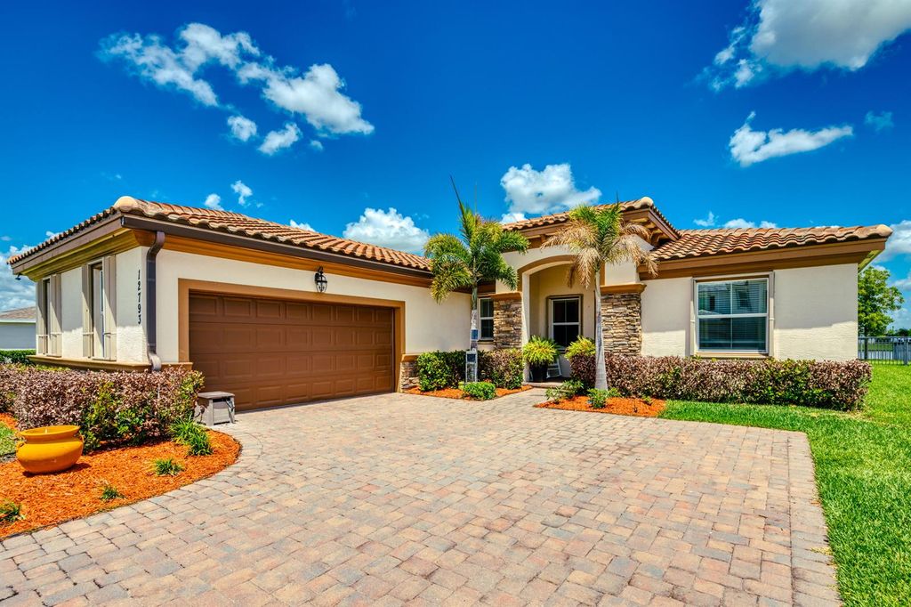 12793 NW Copper Creek Drive, Port St. Lucie, FL 34987