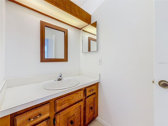 6537 CAPE HATTERAS WAY NE 2, St Petersburg, FL 33702