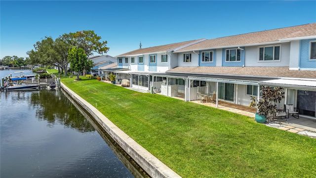 6537 CAPE HATTERAS WAY NE 2, St Petersburg, FL 33702
