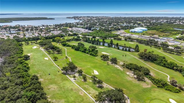 6537 CAPE HATTERAS WAY NE 2, St Petersburg, FL 33702