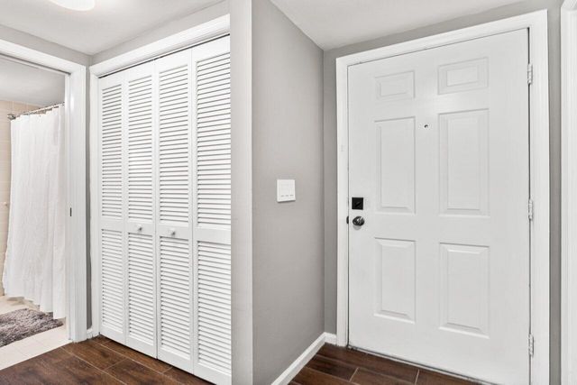 11863 Wimbledon Circle 406, Wellington, FL 33414