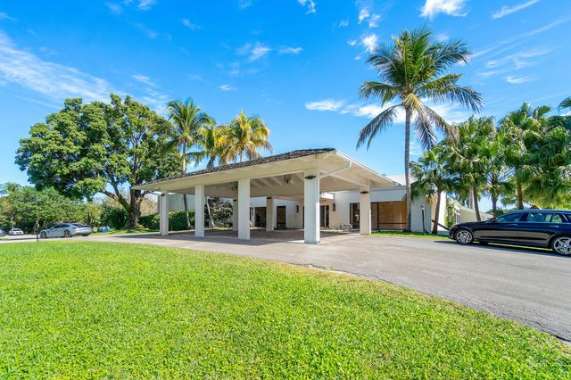 11863 Wimbledon Circle 406, Wellington, FL 33414