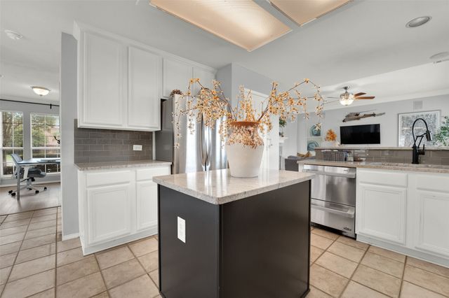 1210 Rooney Lane, Carrollton, TX 75007