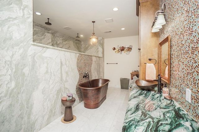 825 Grubbs Road, Sealy, TX 77474