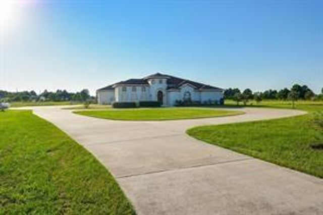 825 Grubbs Road, Sealy, TX 77474