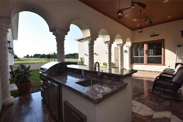 825 Grubbs Road, Sealy, TX 77474