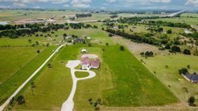 825 Grubbs Road, Sealy, TX 77474