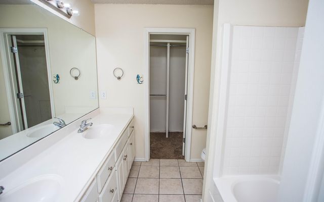 9706 Avenue U Avenue, Lubbock, TX 79423