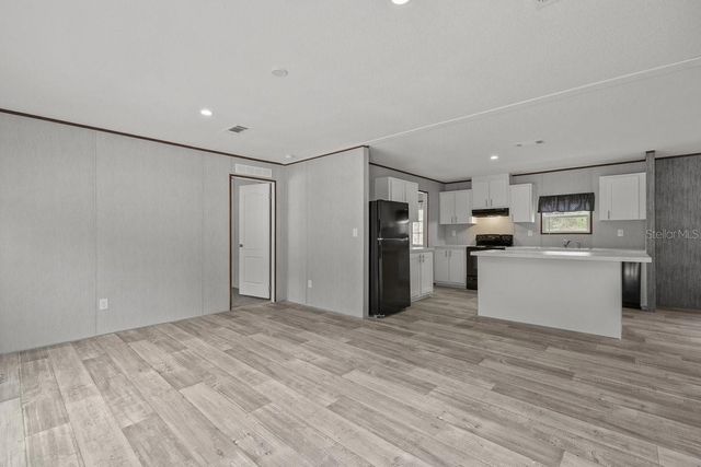 194 WHIRLWIND LOOP, Hawthorne, FL 32640