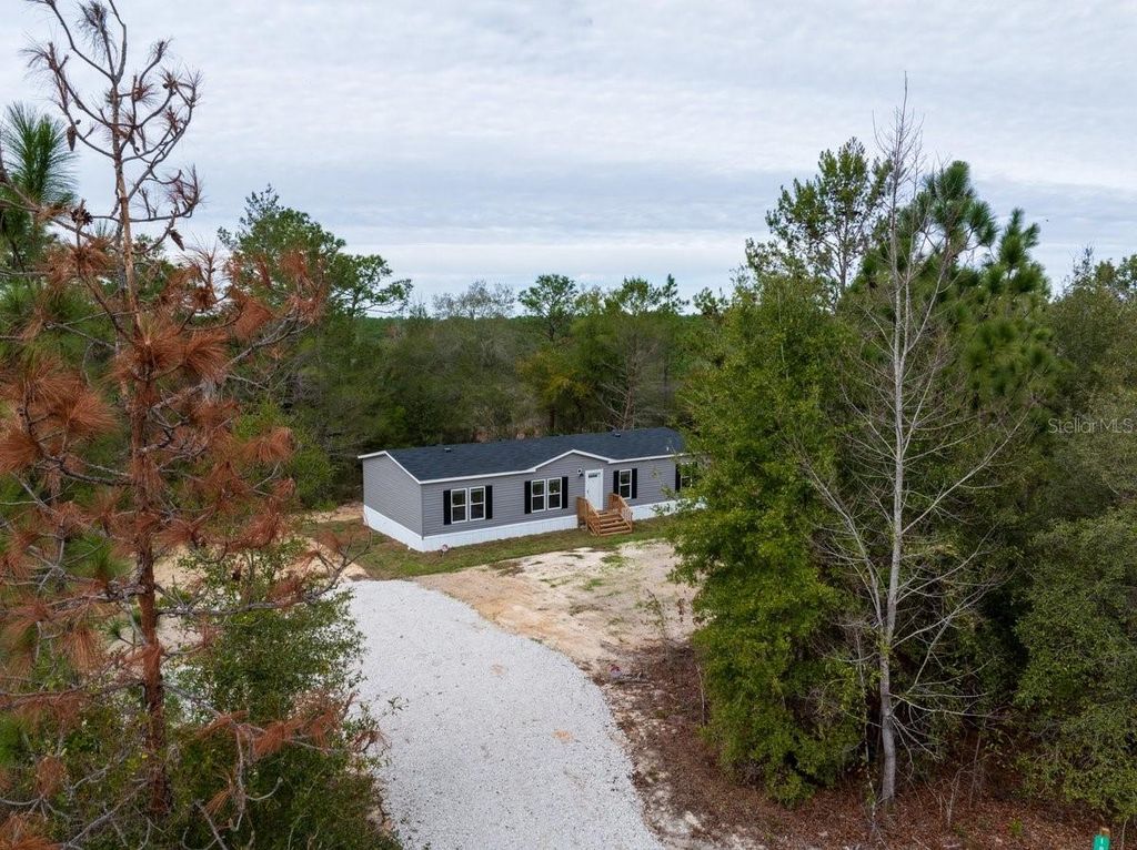 194 WHIRLWIND LOOP, Hawthorne, FL 32640