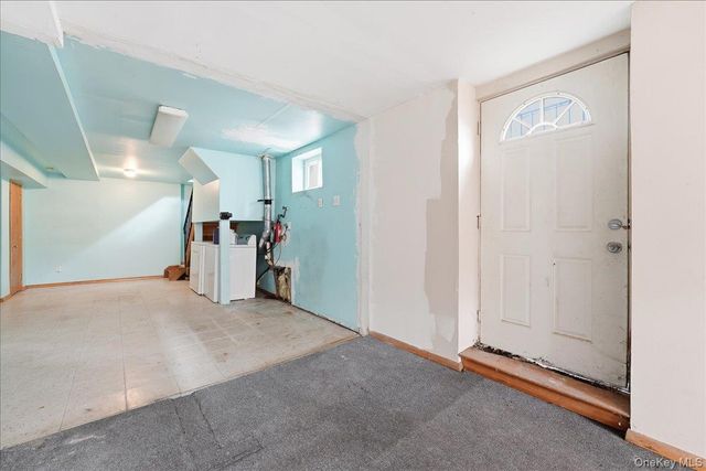1050 Rensselaer Avenue, Staten Island, NY 10309