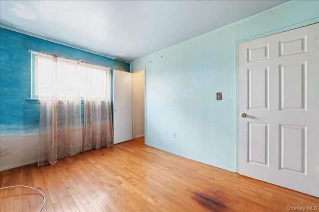 1050 Rensselaer Avenue, Staten Island, NY 10309