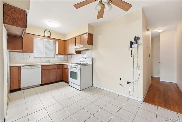 1050 Rensselaer Avenue, Staten Island, NY 10309