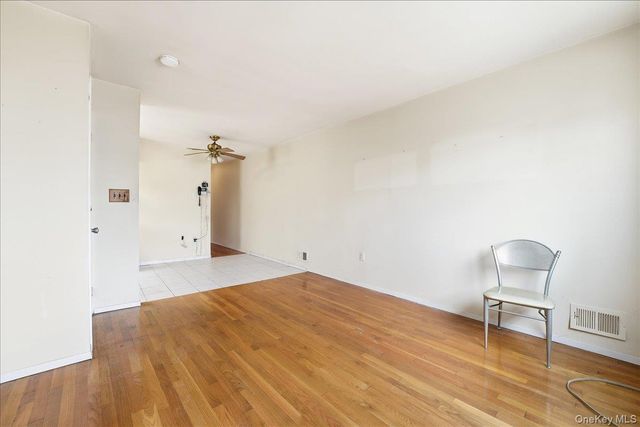 1050 Rensselaer Avenue, Staten Island, NY 10309