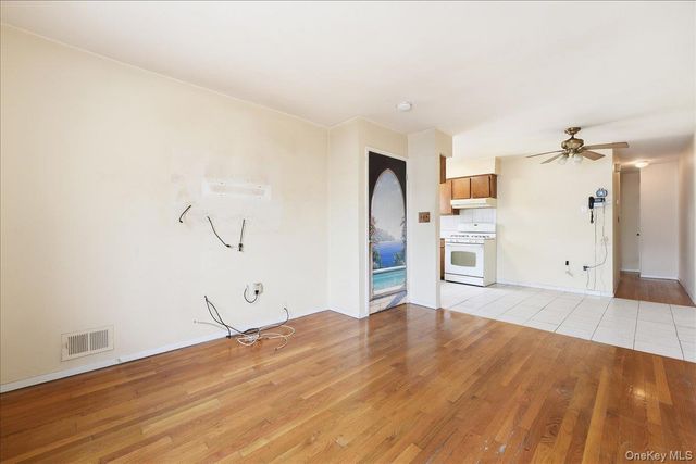 1050 Rensselaer Avenue, Staten Island, NY 10309