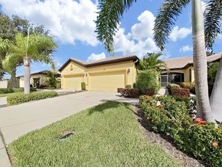 303 BLUEWATER FALLS COURT, Apollo Beach, FL 33572