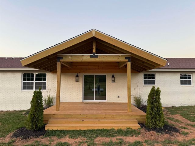 272 Hwy. 31, Romance, AR 72136