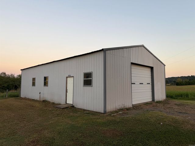272 Hwy. 31, Romance, AR 72136