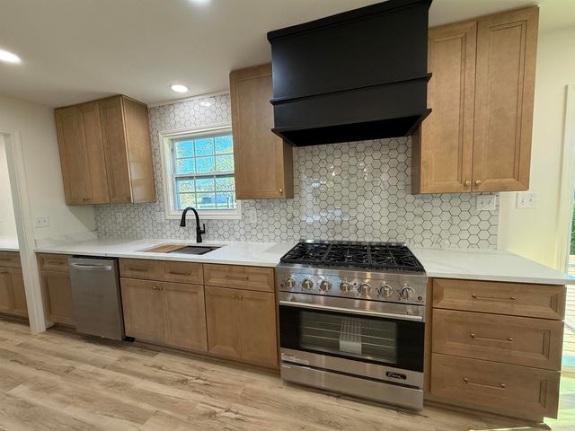 272 Hwy. 31, Romance, AR 72136