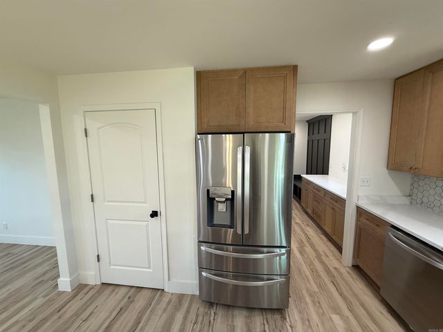 272 Hwy. 31, Romance, AR 72136