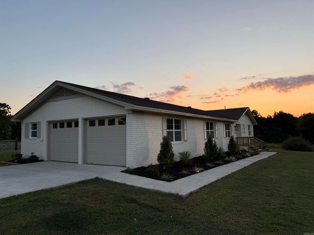 272 Hwy. 31, Romance, AR 72136