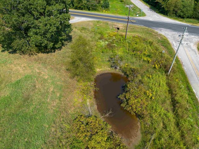 272 Hwy. 31, Romance, AR 72136