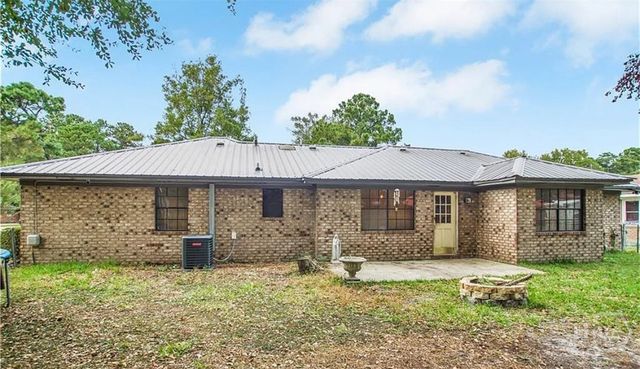 2511 Little John Court, Savannah, GA 31406