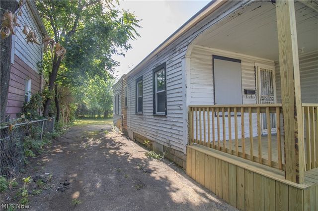 3448 E 149th Street, Cleveland, OH 44120