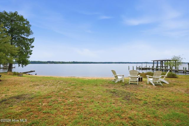304 Sunnyside Drive, Washington, NC 27889