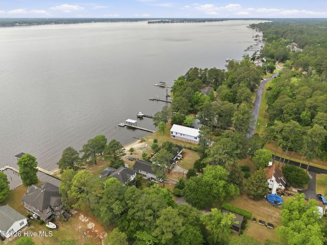 304 Sunnyside Drive, Washington, NC 27889