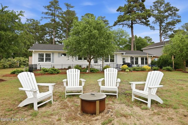 304 Sunnyside Drive, Washington, NC 27889