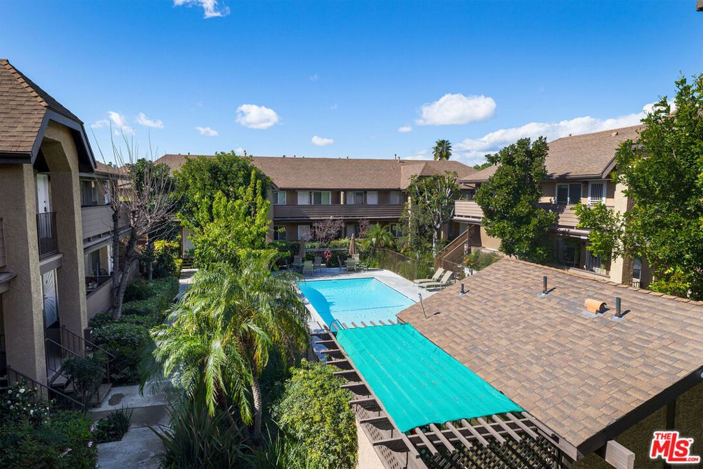 Image 1 of property listing at 14821 Sherman Way 12, Van Nuys, CA 91405