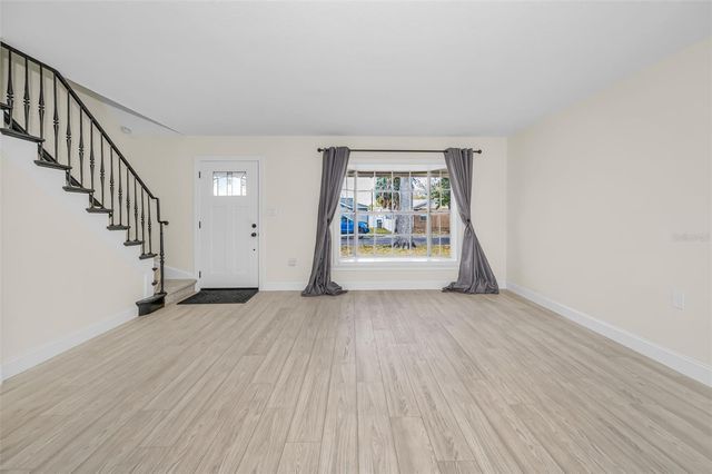 6412 WINGFOOT CIRCLE, Tampa, FL 33634