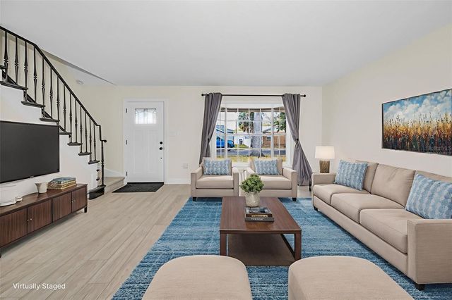 6412 WINGFOOT CIRCLE, Tampa, FL 33634