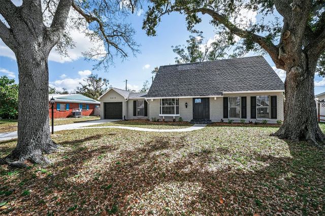 6412 WINGFOOT CIRCLE, Tampa, FL 33634