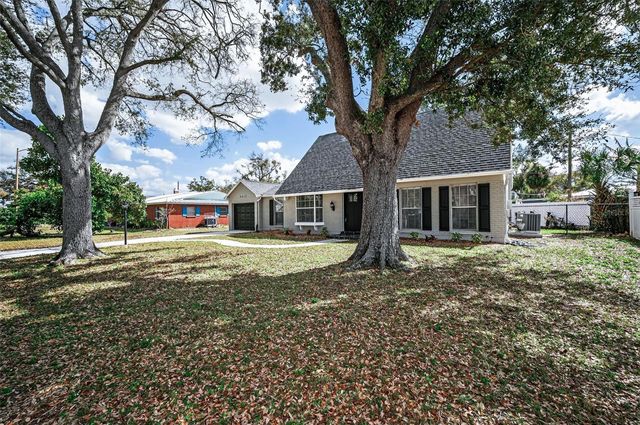 6412 WINGFOOT CIRCLE, Tampa, FL 33634