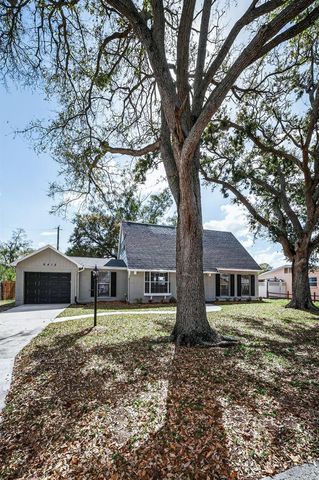 6412 WINGFOOT CIRCLE, Tampa, FL 33634