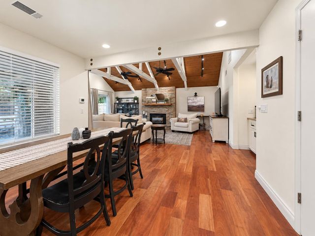 8575 N Fuller Avenue, Fresno, CA 93720